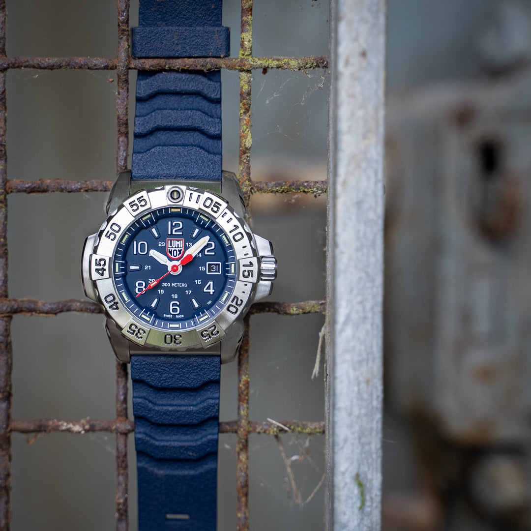 Luminox navy 2025 seal steel 3250