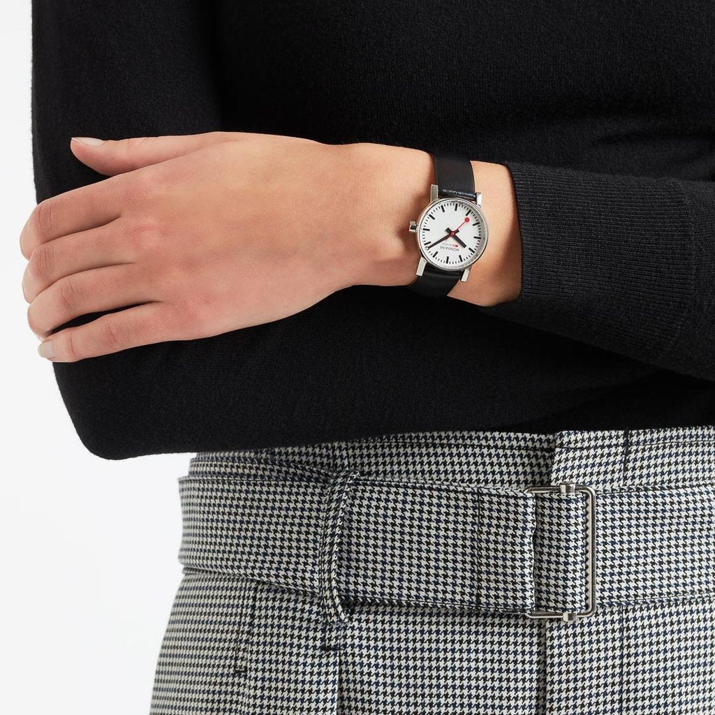 Mondaine  Evo2 Petite 30mm, Sapphire Crystal