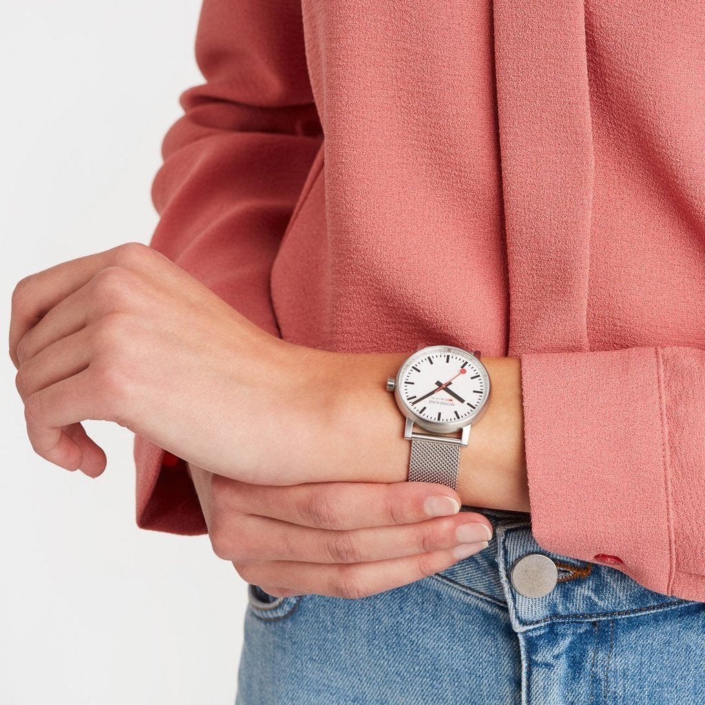 Mondaine  evo2 35mm, Sapphire crystal