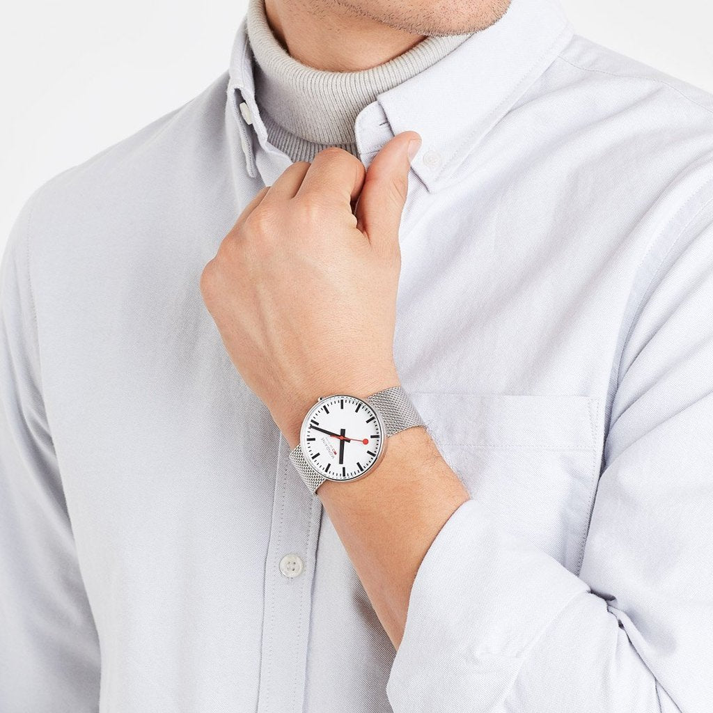 Mondaine  Giant-  BackLight 42mm